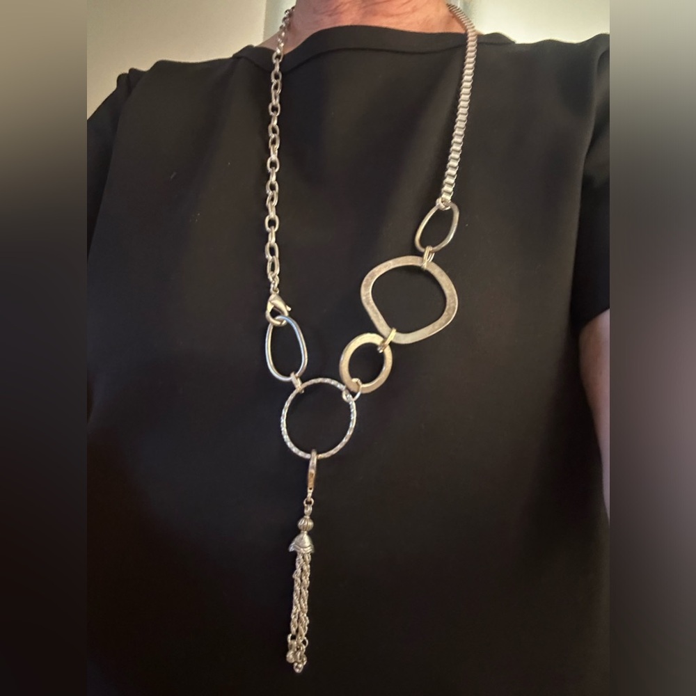 Beautiful convertible necklace